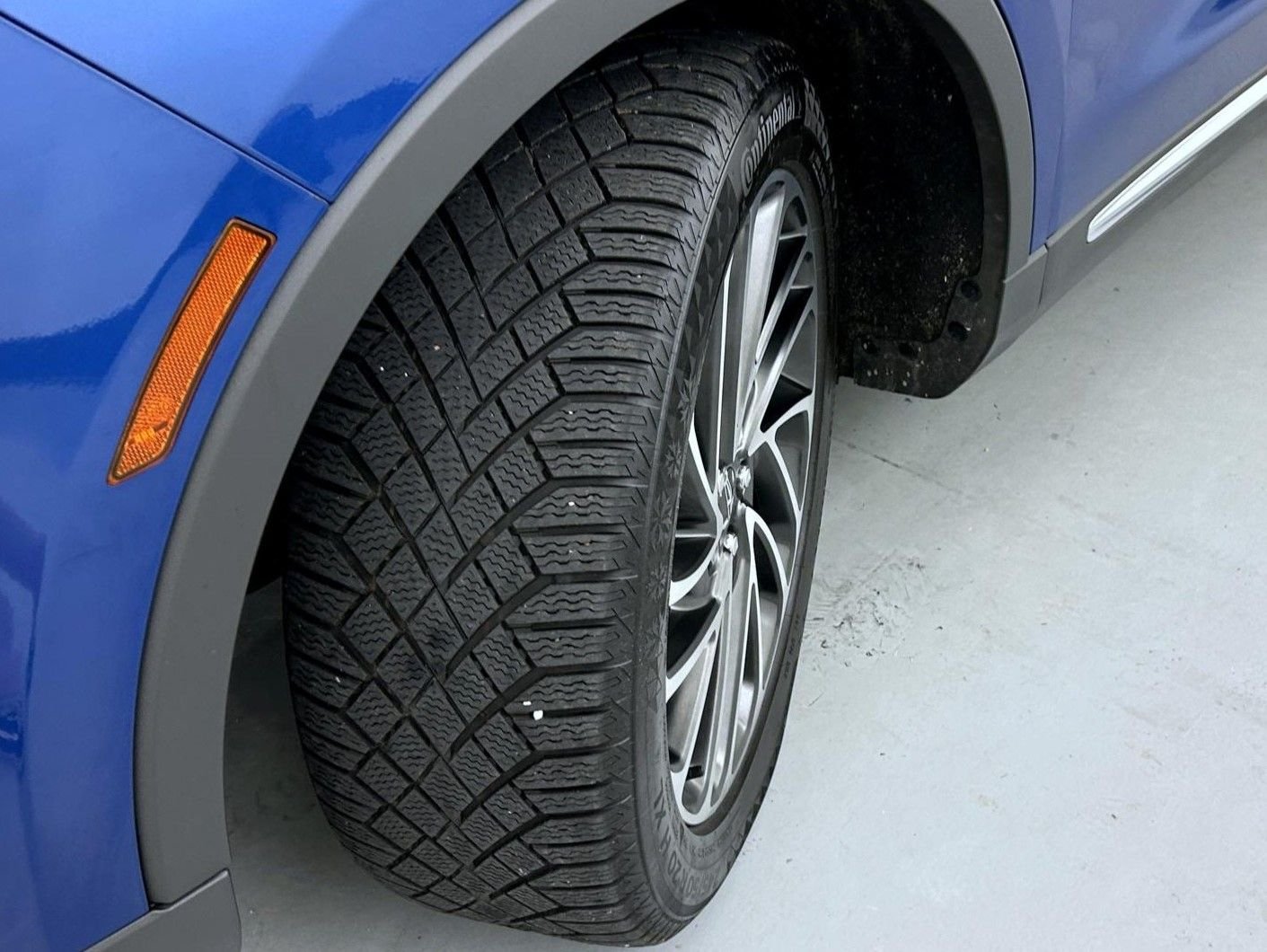 Used 2020 Blue Lincoln Reserve image 24