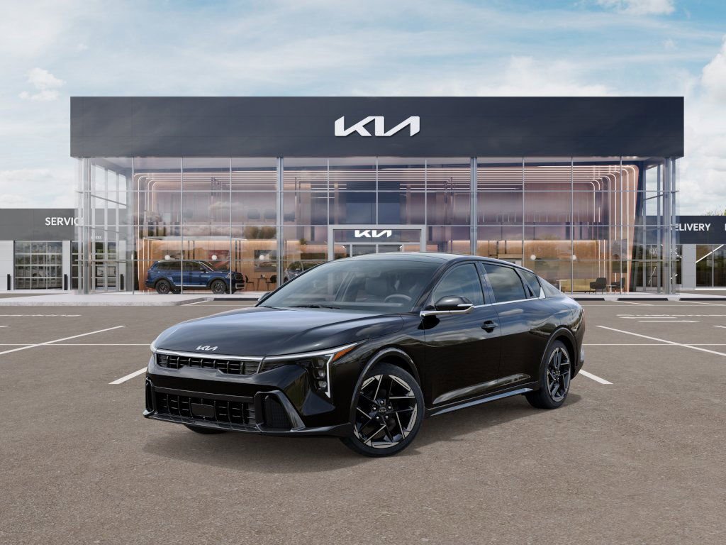 2025 Kia K4 GT-Line AT's photo