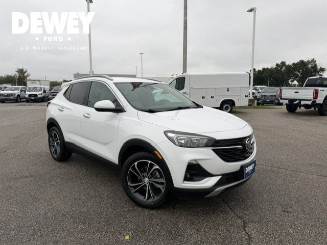 Used 2022 Summit White Buick Select image 1