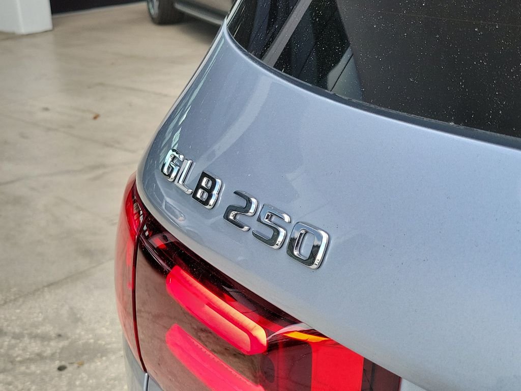 Certified Used 2026 Silver Mercedes-Benz GLB 250 image 8