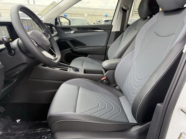 New 2026 White Volkswagen 2.0T SE image 17