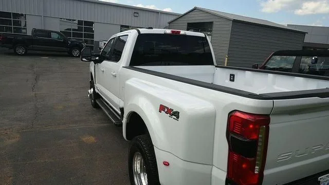 New 2026 Oxford White Ford F-350® Lariat® image 10