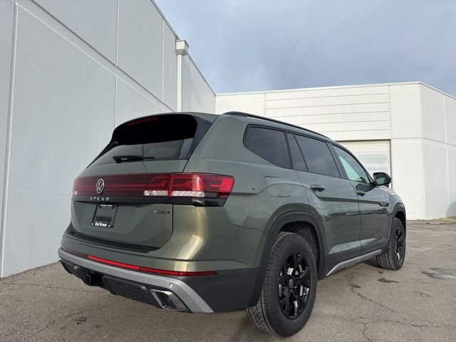 New 2026 Avocado Green Volkswagen 2.0T Peak Edition image 7