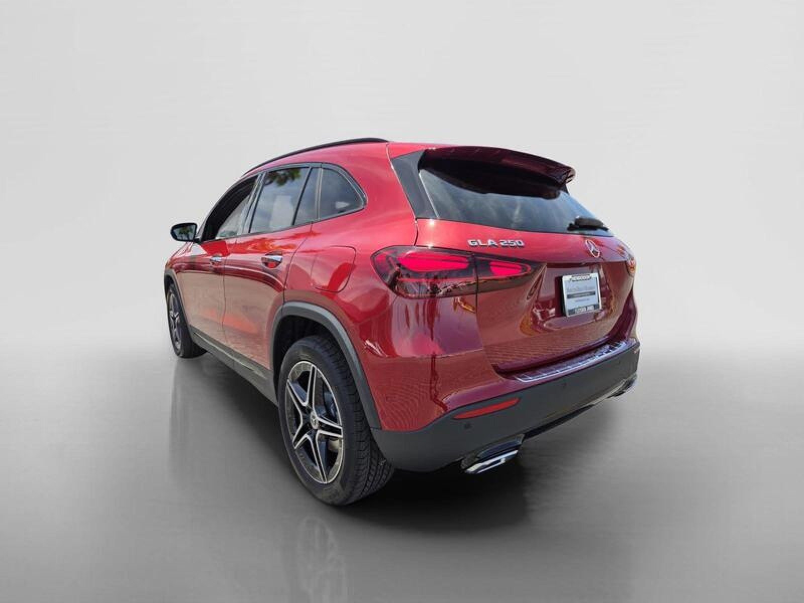 New 2026 MANUFAKTUR Patagonia Red Metallic Mercedes-Benz GLA 250 SUV image 3
