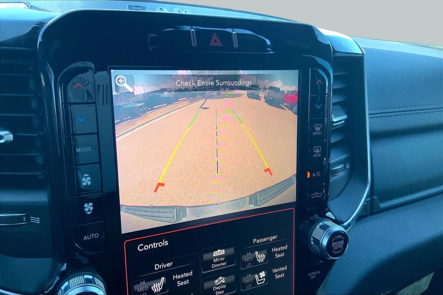 Used 2019 Diamond Black Crystal Pearlcoat Ram Laramie image 27