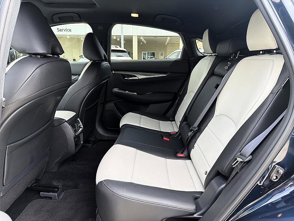 Certified Used 2025 Hermosa Blue INFINITI LUXE image 15