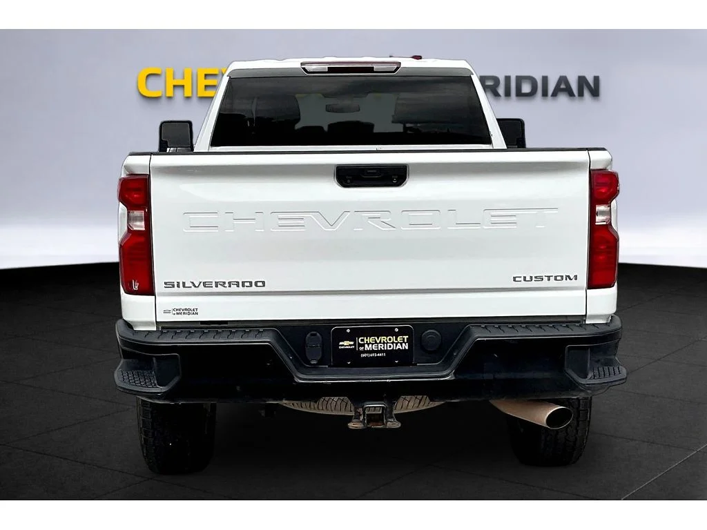 Used 2023 Summit White Chevrolet Custom image 4