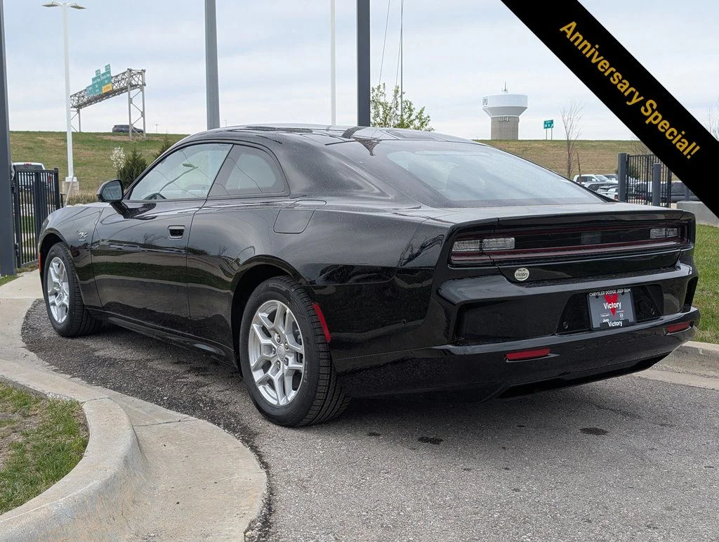 2025 Dodge Charger Daytona R/T - Photo 12
