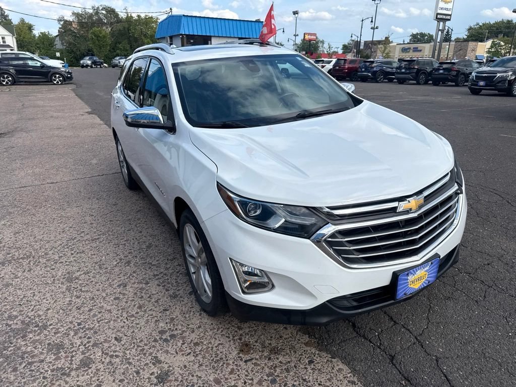 Used 2018 SUMMIT WHITE Chevrolet Premier image 5