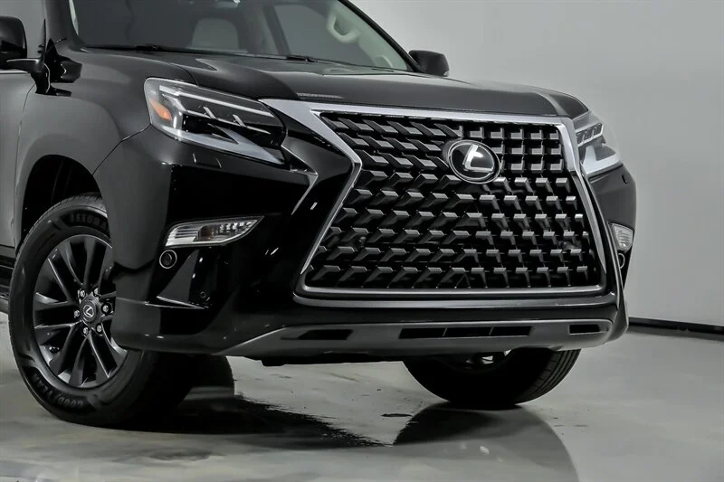 Used 2023 Black Onyx Lexus  image 2