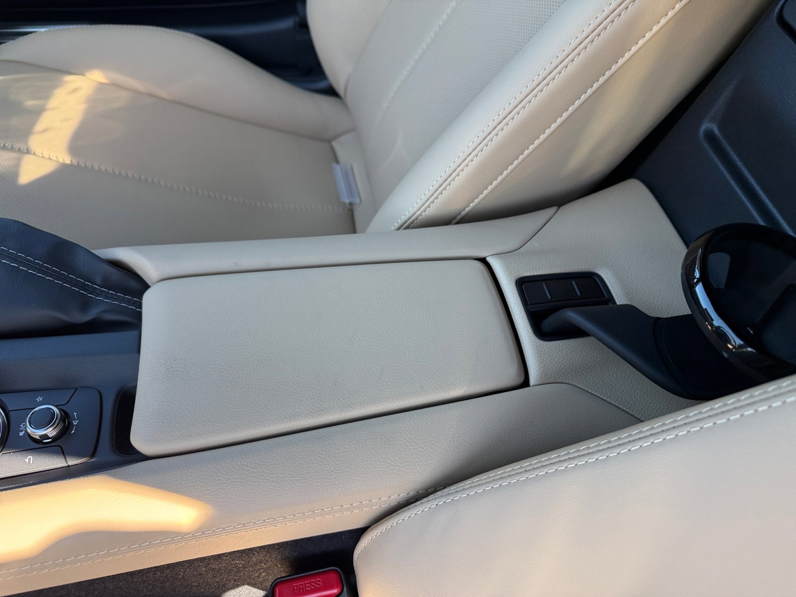 2025 Mazda MX-5 Miata Grand Touring - Photo 14