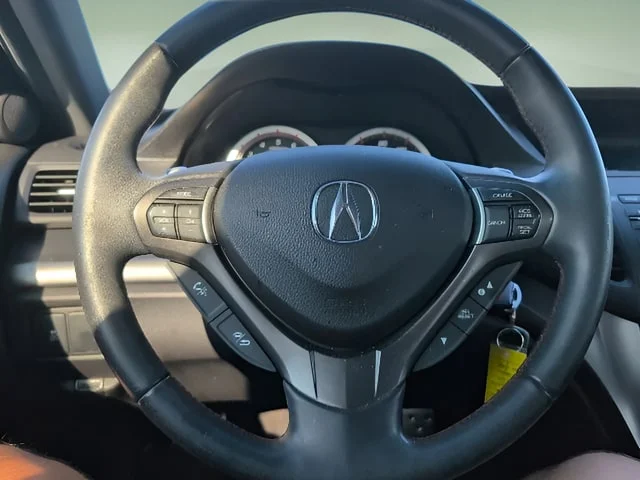 Used 2012 Red Acura 2.4 image 18