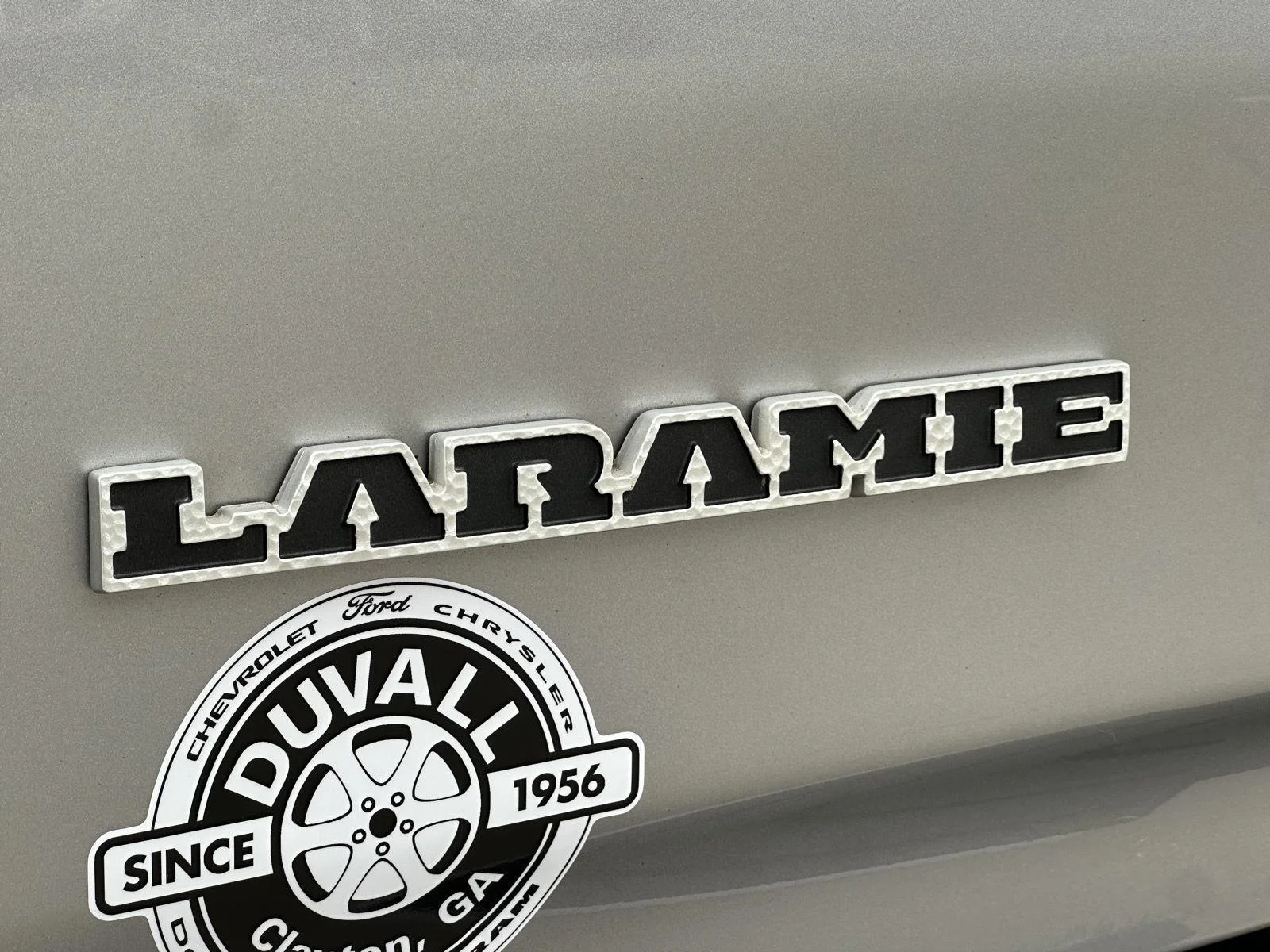 Used 2020 Billet Silver Metallic Clearcoat Ram Laramie image 13