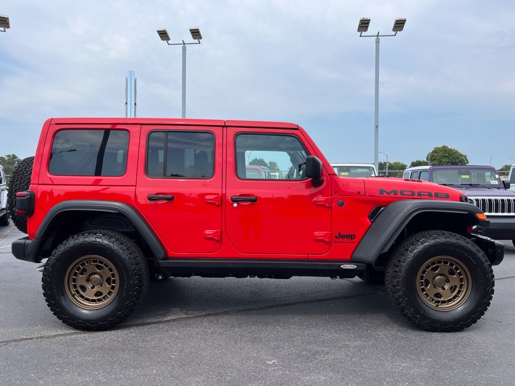 New 2026 Firecracker Red Clear-Coat Exterior Paint Jeep Moab 392 image 55