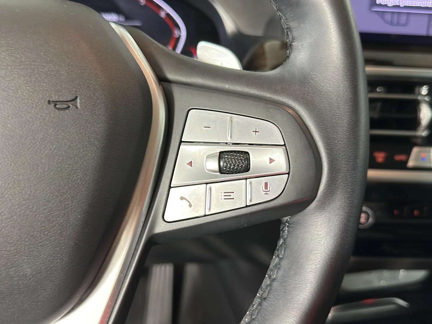 Used 2024 Skyscraper Grey Metallic BMW xDrive30i image 14