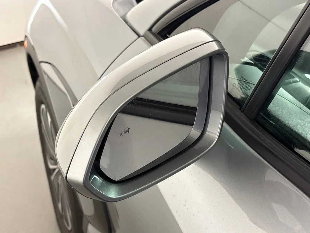 Used 2025 Gray Chevrolet LT image 17