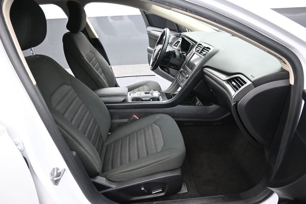 Used 2019 White Ford SE image 14
