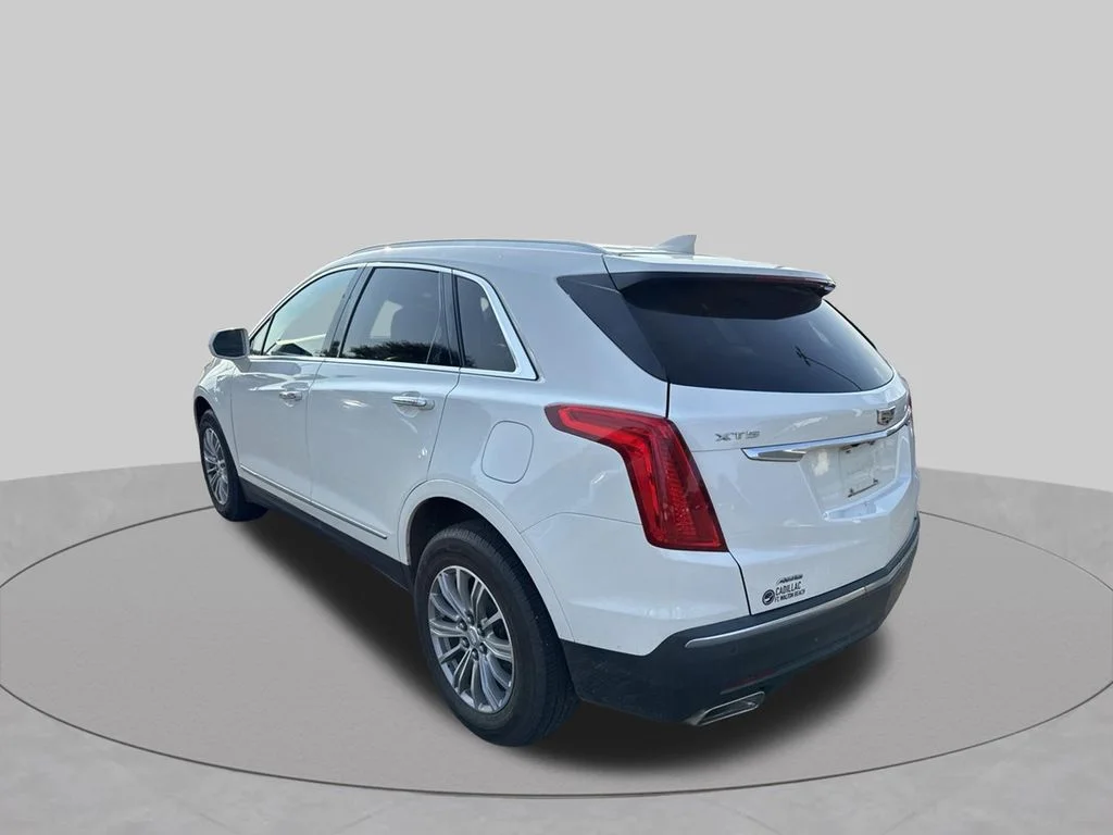 Used 2017 White Cadillac Luxury image 9