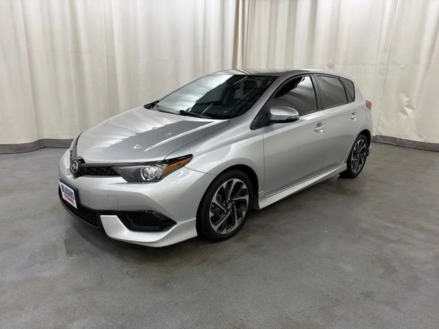 Used 2016 Silver Scion Base image 2