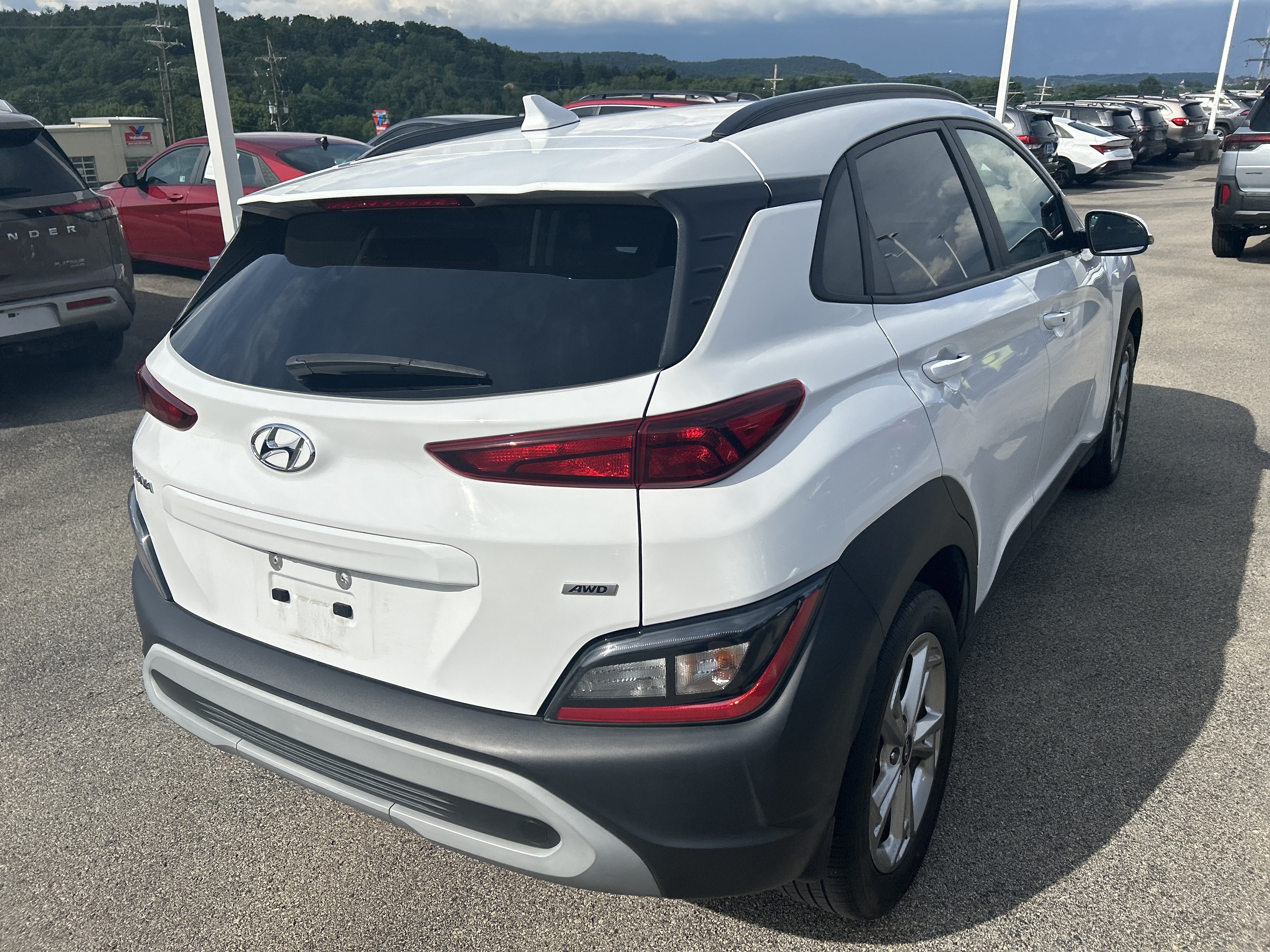 Certified Used 2023 Lunar White Hyundai SEL image 5