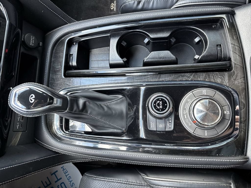 Used 2021 Black INFINITI Sensory image 23
