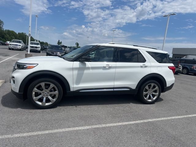 Used 2020 White Ford Platinum image 1
