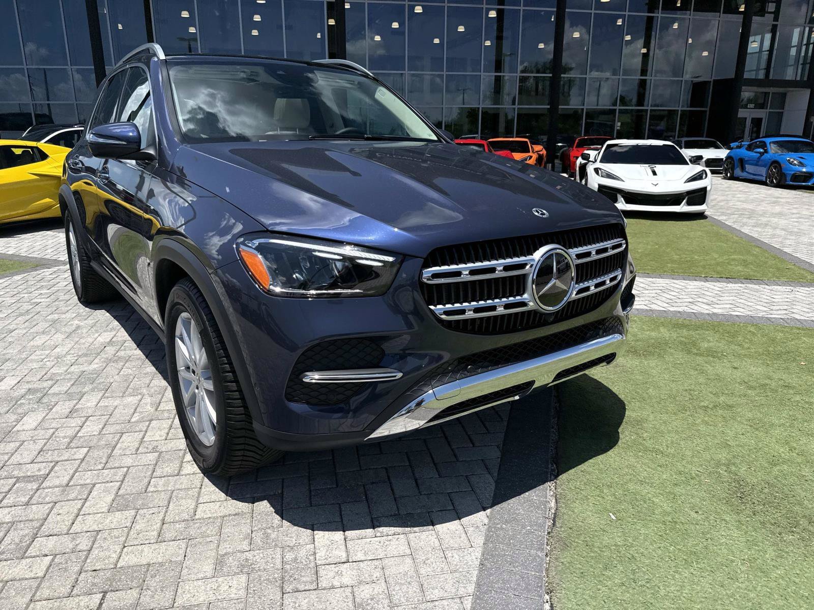 New 2026 Twilight Blue Metallic Mercedes-Benz 350 SUV image 8