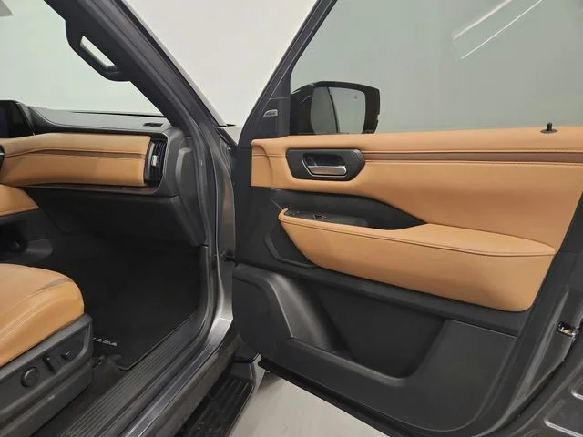 Used 2025 Gray Nissan SL image 26