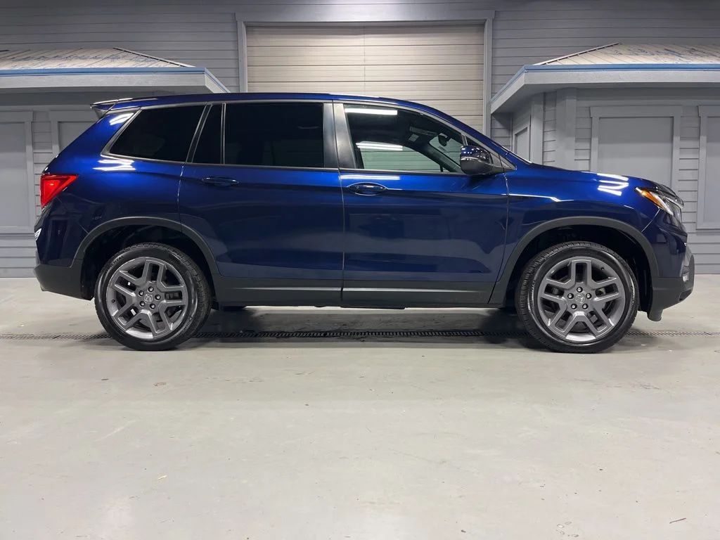 Certified Used 2023 Obsidian Blue Pearl Honda AWD EX-L image 8