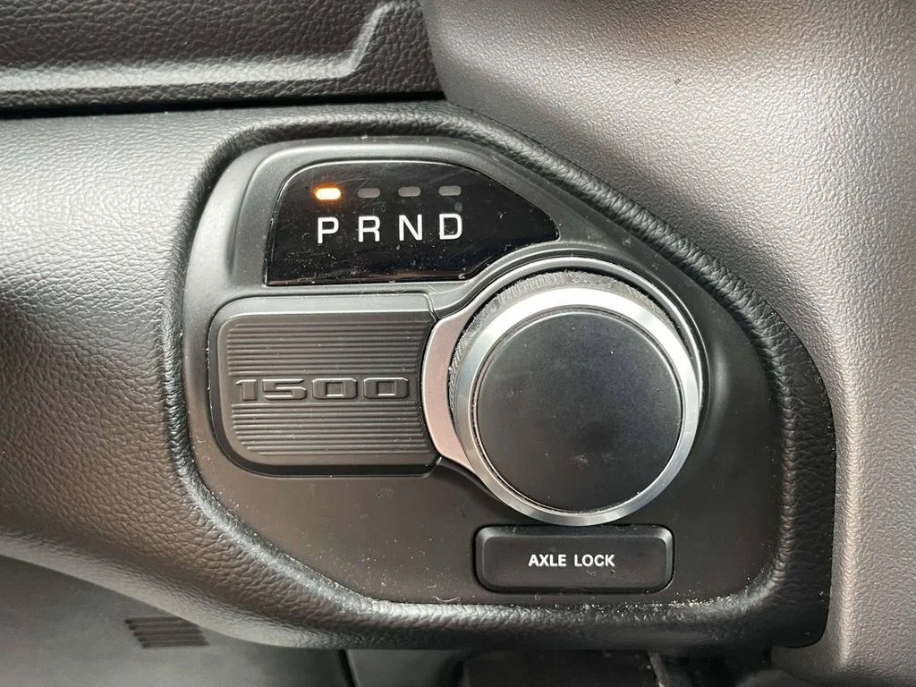 Certified Used 2019 White Ram Big Horn/Lone Star image 17