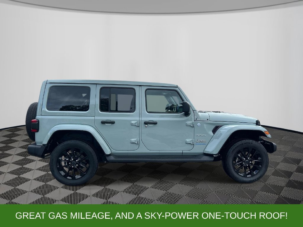 Used 2024  Jeep Sahara 4xe image 5