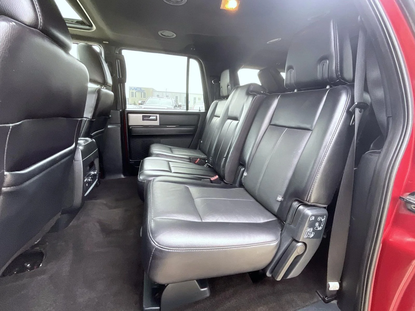 Used 2015 Red Ford Limited image 19