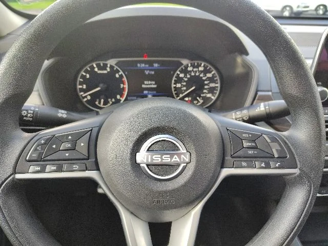 Used 2025 Red Nissan 2.5 SV image 15