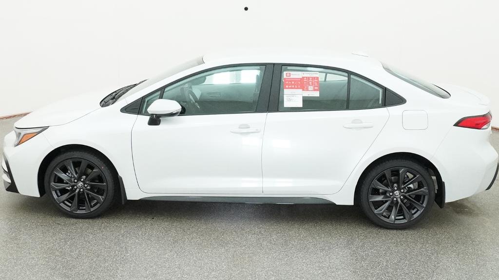 New 2026 Wind Chill Pearl Toyota SE image 3
