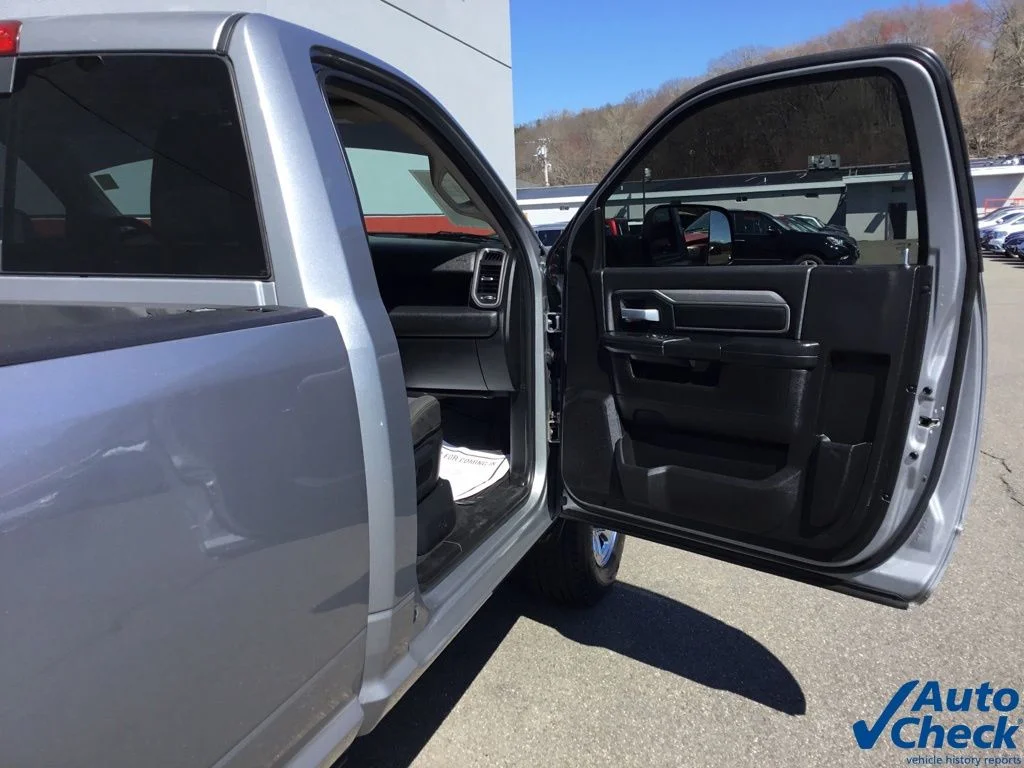 Used 2019 Silver Ram Tradesman image 35