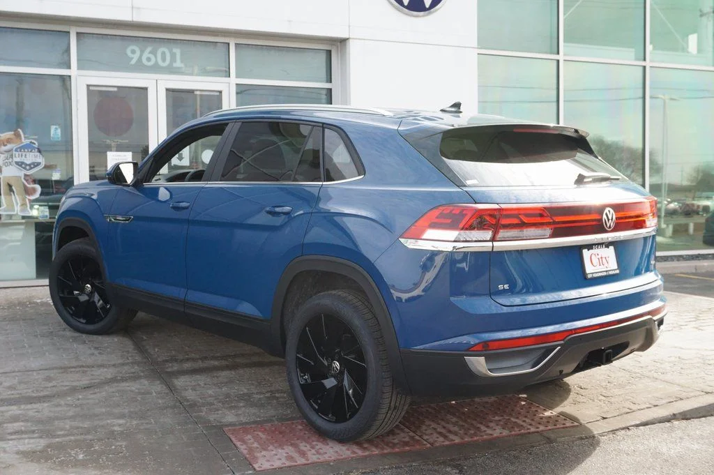 New 2026 Blue Volkswagen 2.0T SE w/Technology image 8