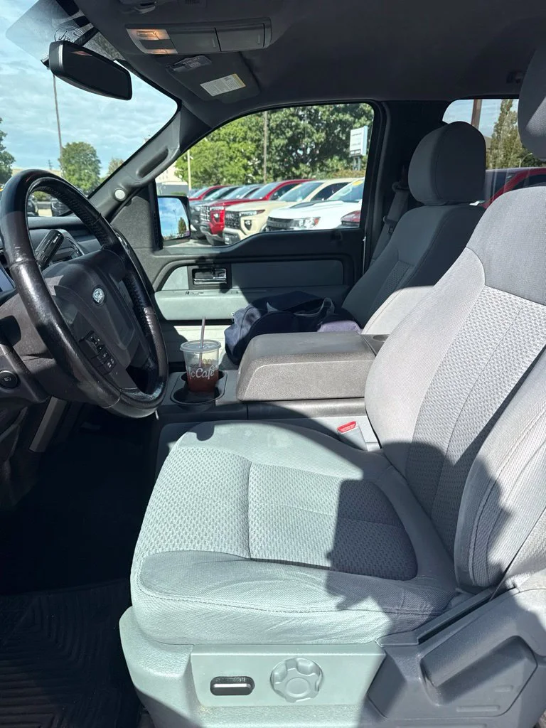 Used 2013 Silver Ford XL image 3