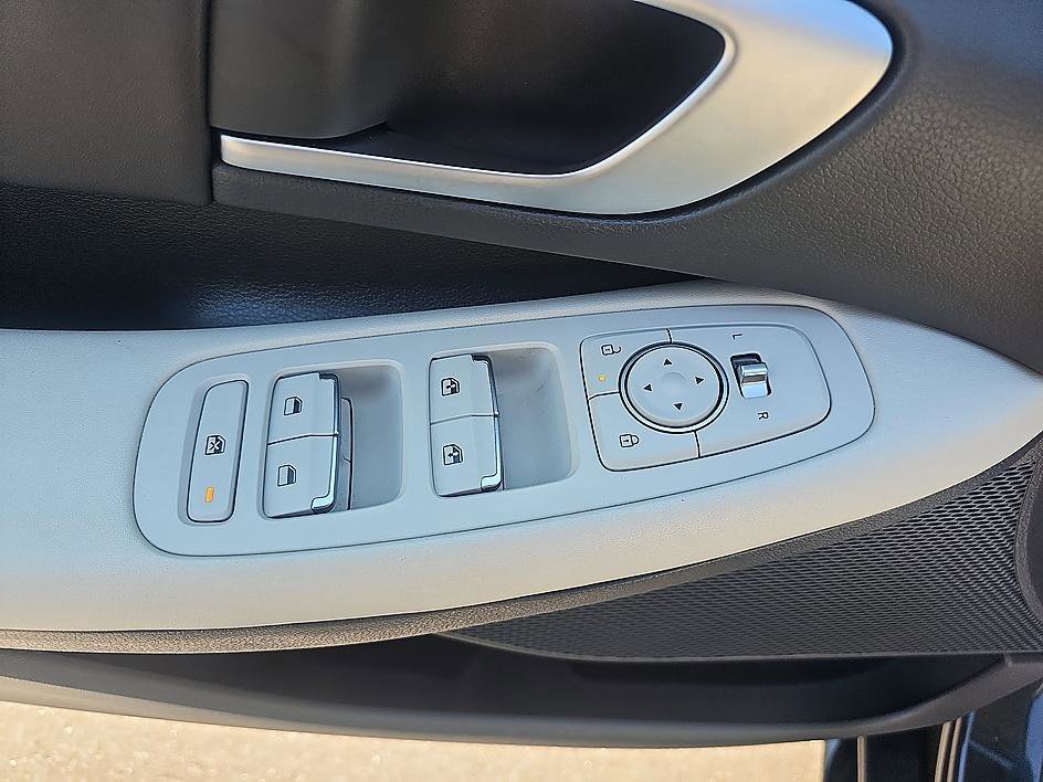 Used 2024 Portofino Gray Hyundai SEL image 11