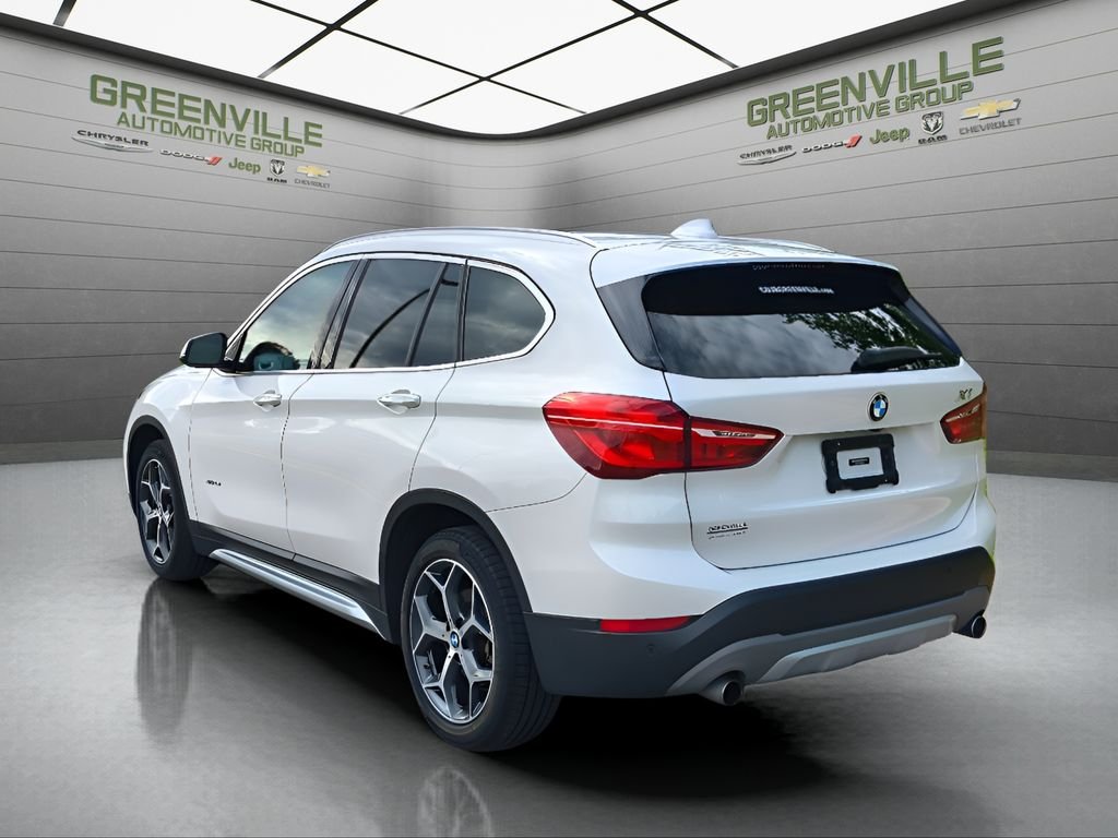 Used 2017 Mineral White Metallic BMW xDrive28i image 3
