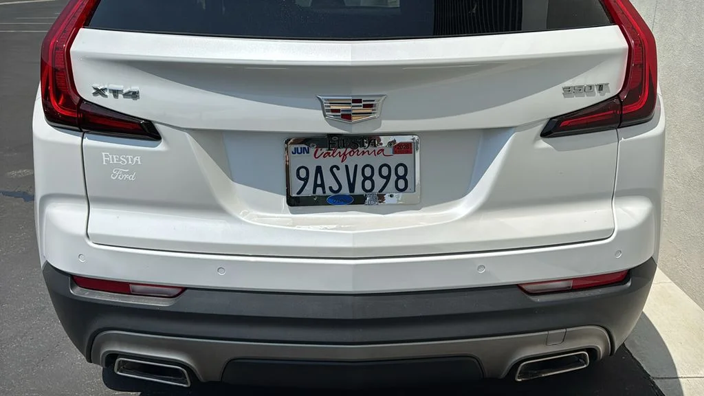 Used 2022 White Cadillac Premium Luxury image 7