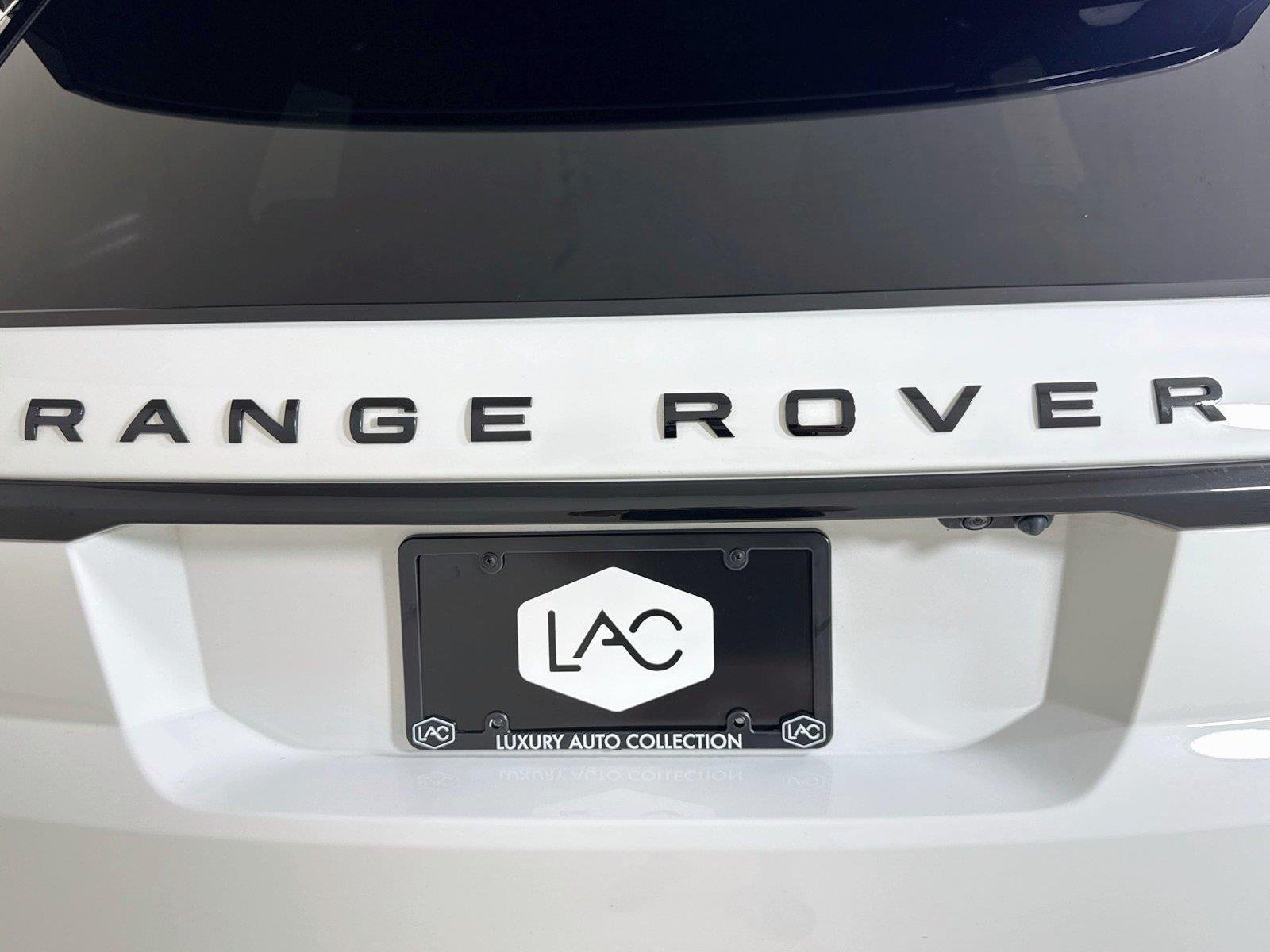 Used 2022 Fuji White Land Rover SVR image 37