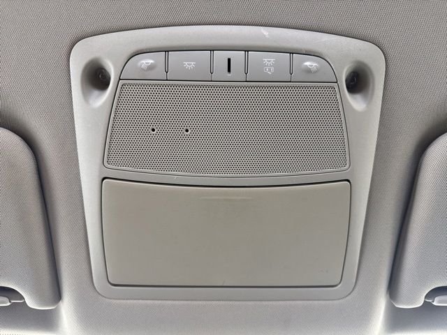 Used 2017 Red Nissan 2.5 SR image 13