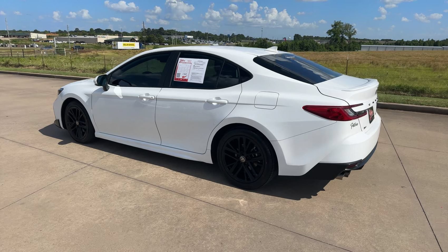 Used 2025 Ice Toyota SE image 6