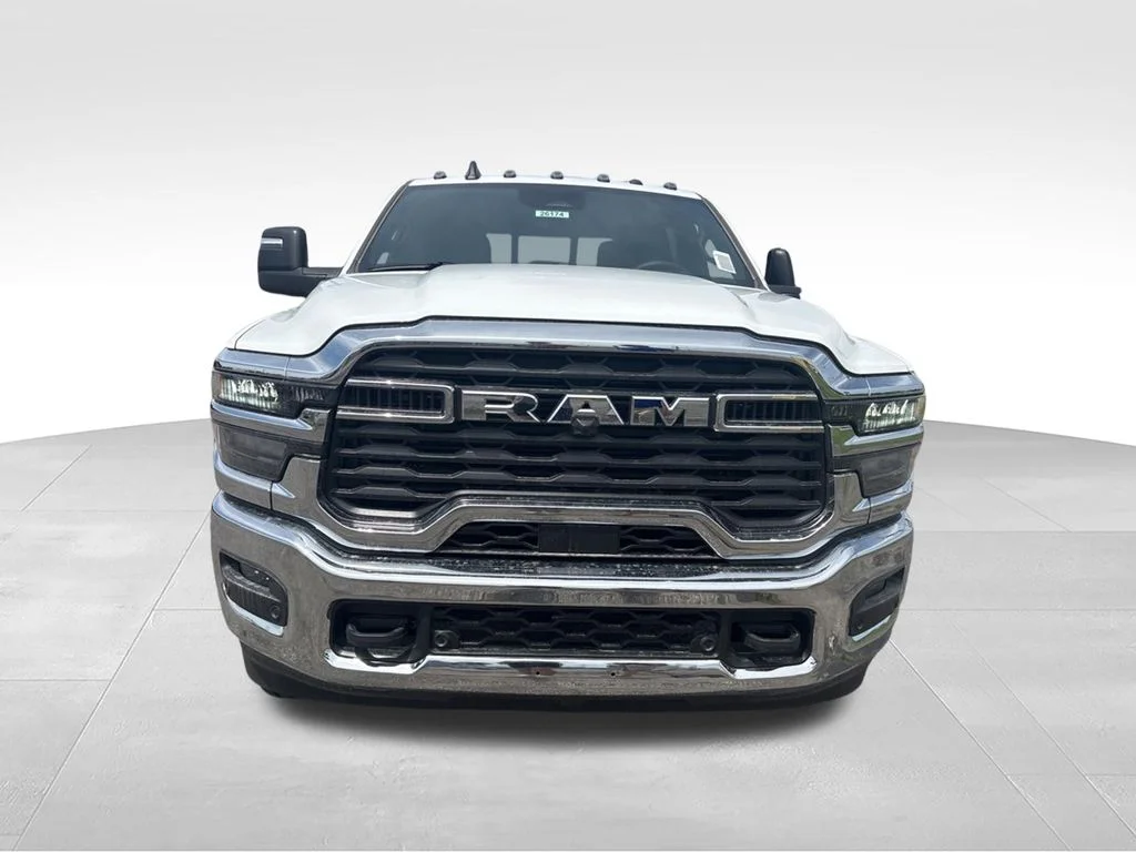 New 2026 Bright White Clear-Coat Exterior Paint RAM TRADESMAN image 8