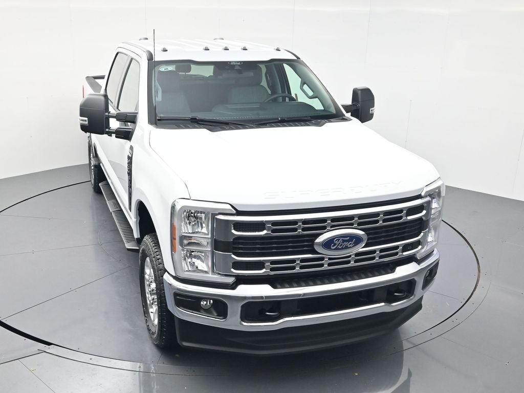 New 2026 Oxford White Ford F-250® XLT image 36