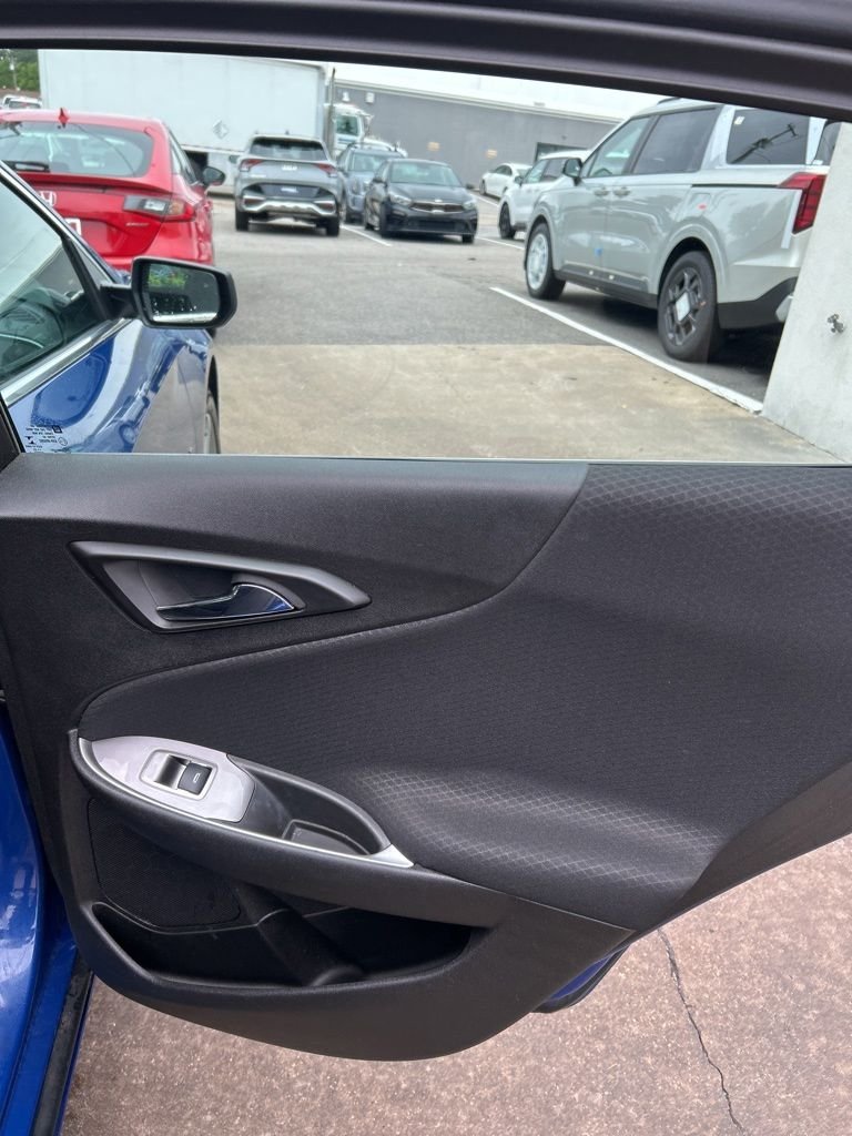 Used 2023 Blue Chevrolet LT image 20