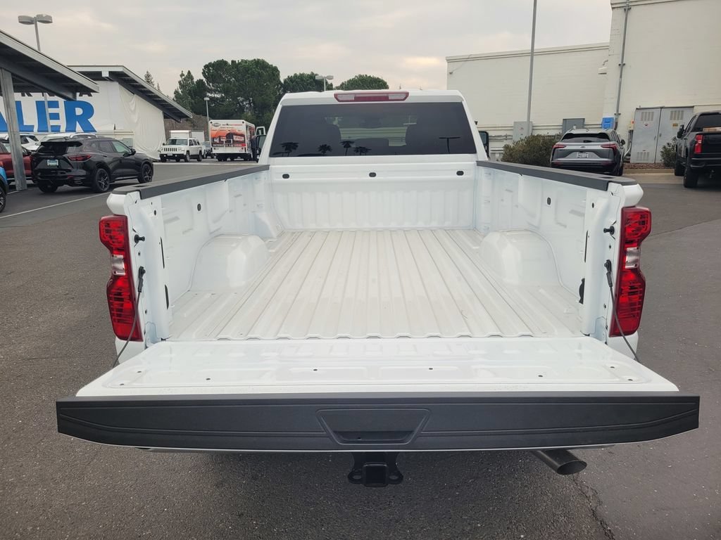 2026 Chevrolet Silverado 3500 HD WT view 7