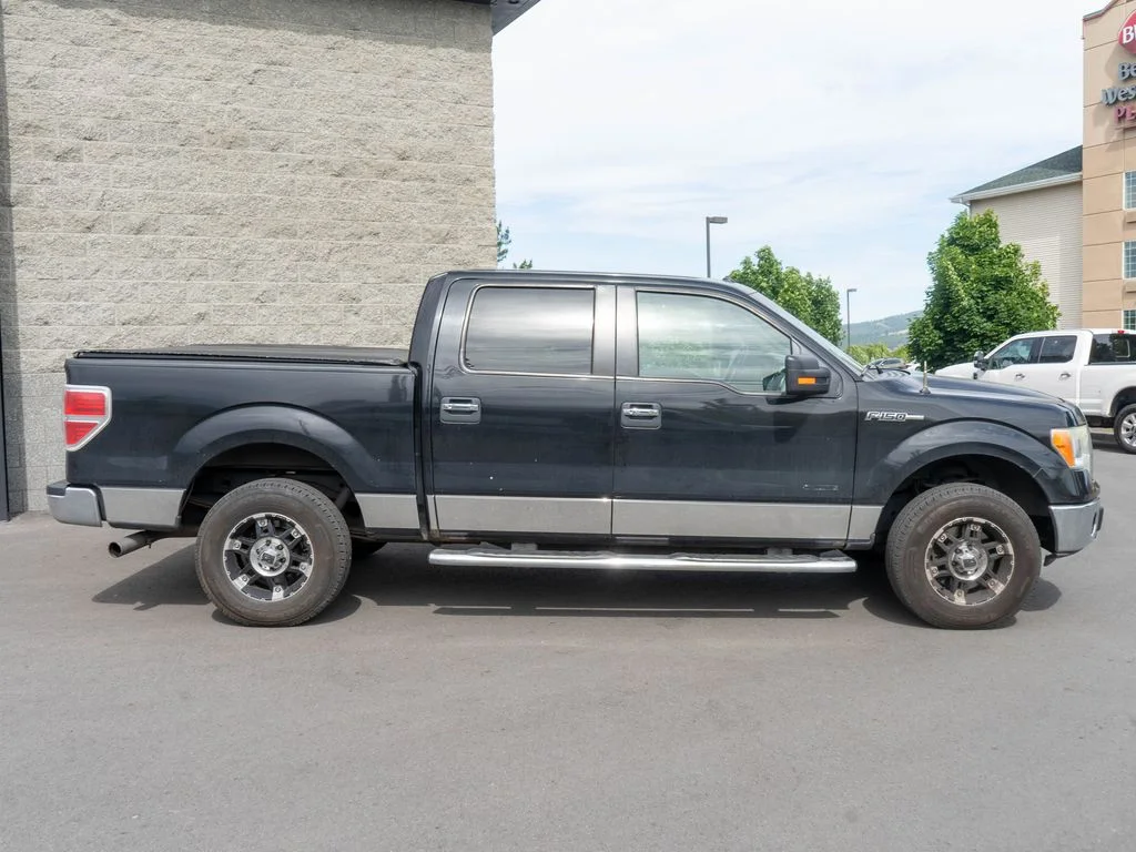 Used 2011 Black Ford XLT image 8