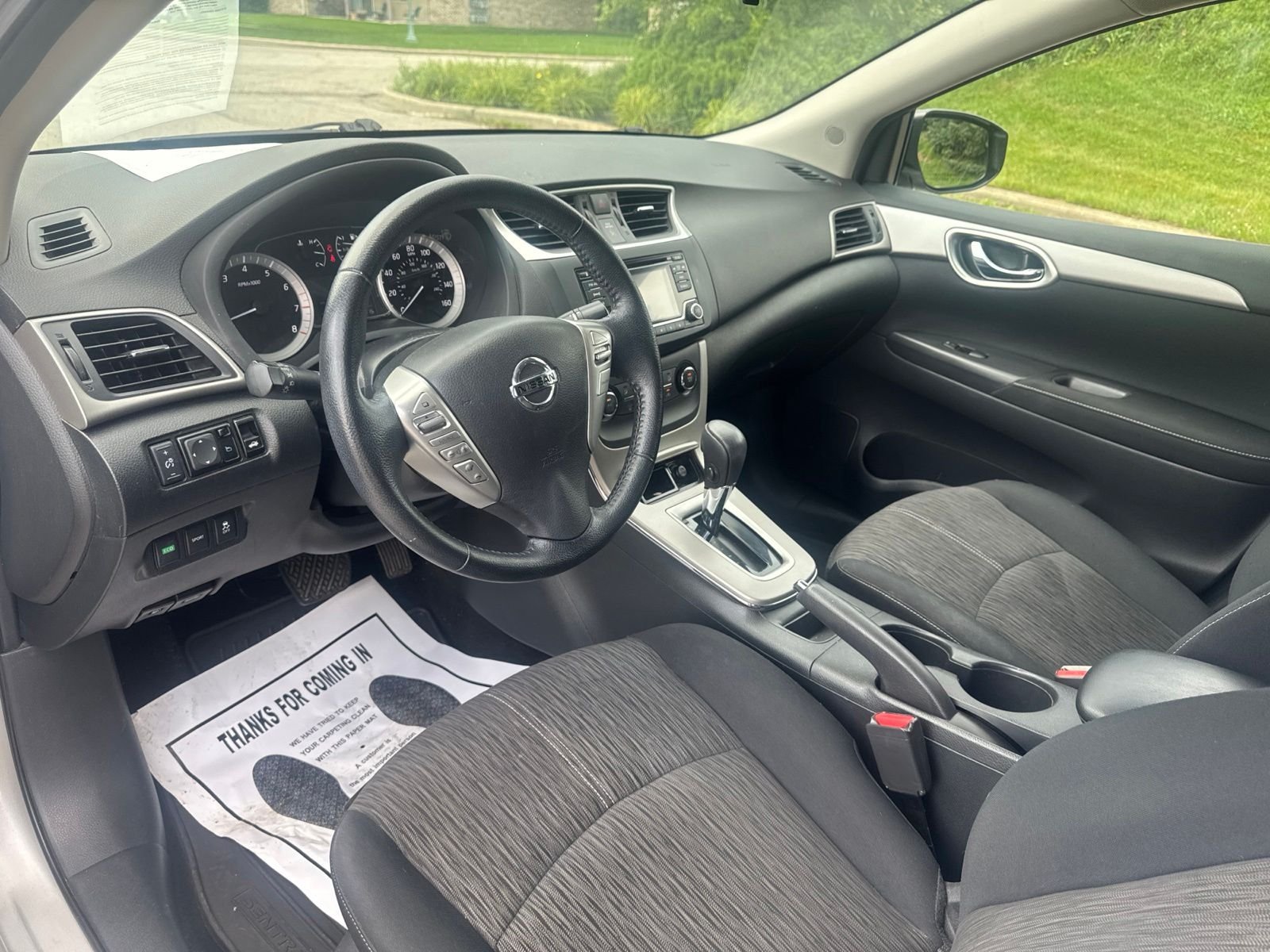 Used 2015 Silver Nissan SV image 10