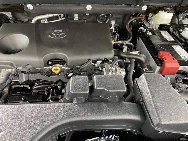 Used 2025 Beige Toyota XLE Premium image 32